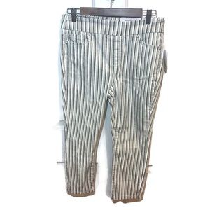 Westbound Petites striped high rise cropped 6P NWT